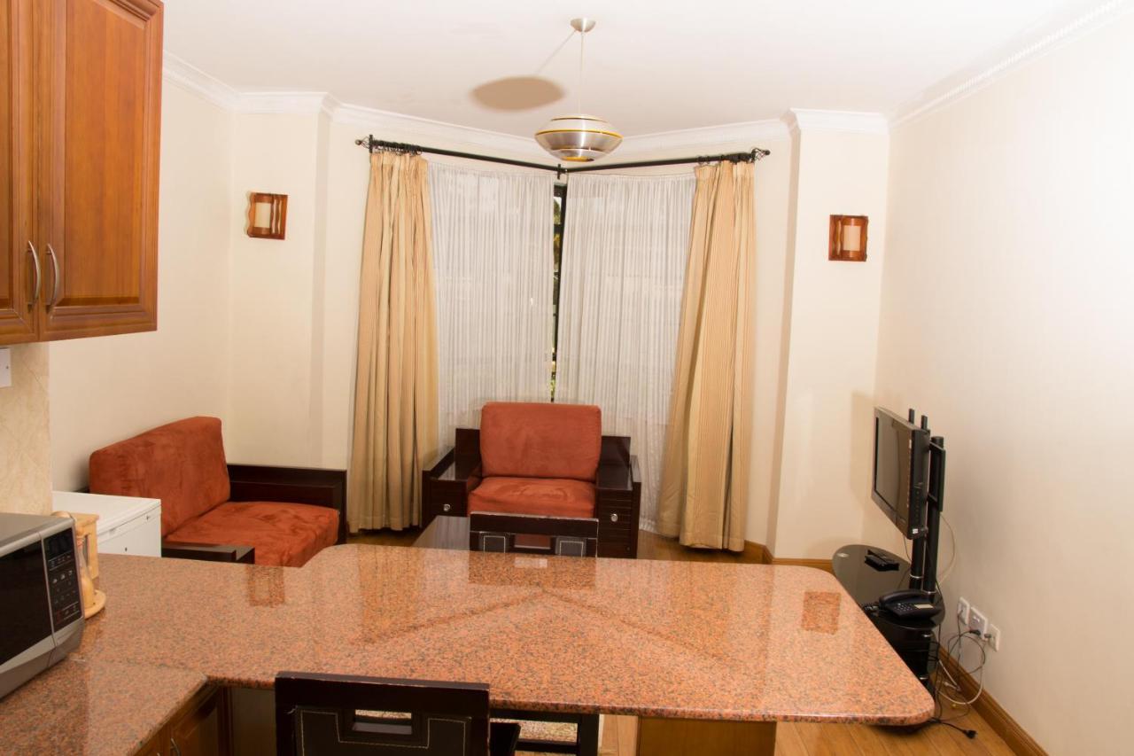 Natural Oak Apartments Nairobi Bagian luar foto