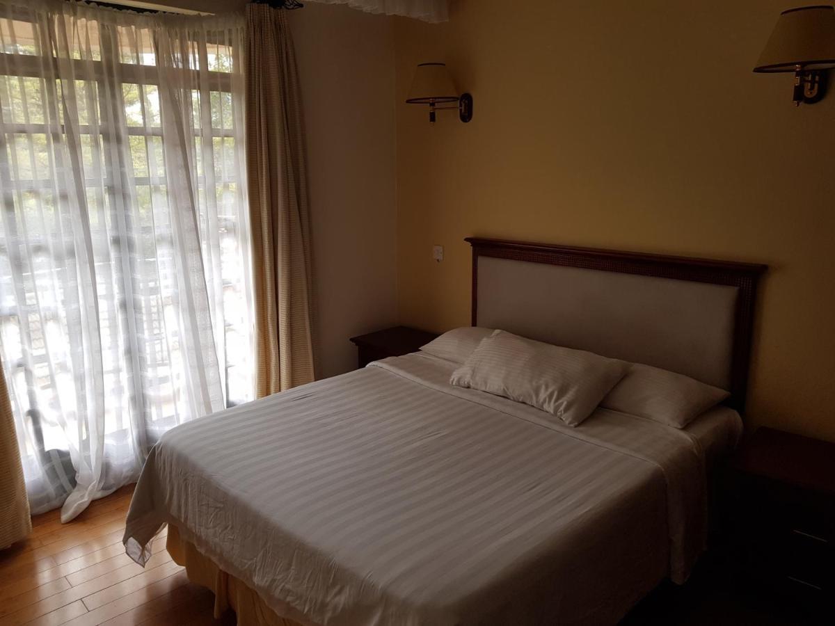 Natural Oak Apartments Nairobi Bagian luar foto