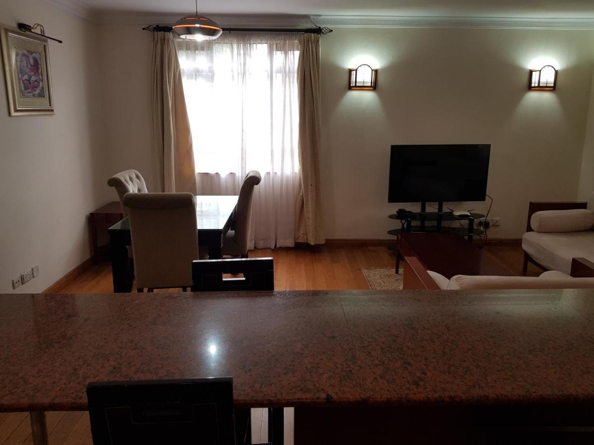 Natural Oak Apartments Nairobi Bagian luar foto