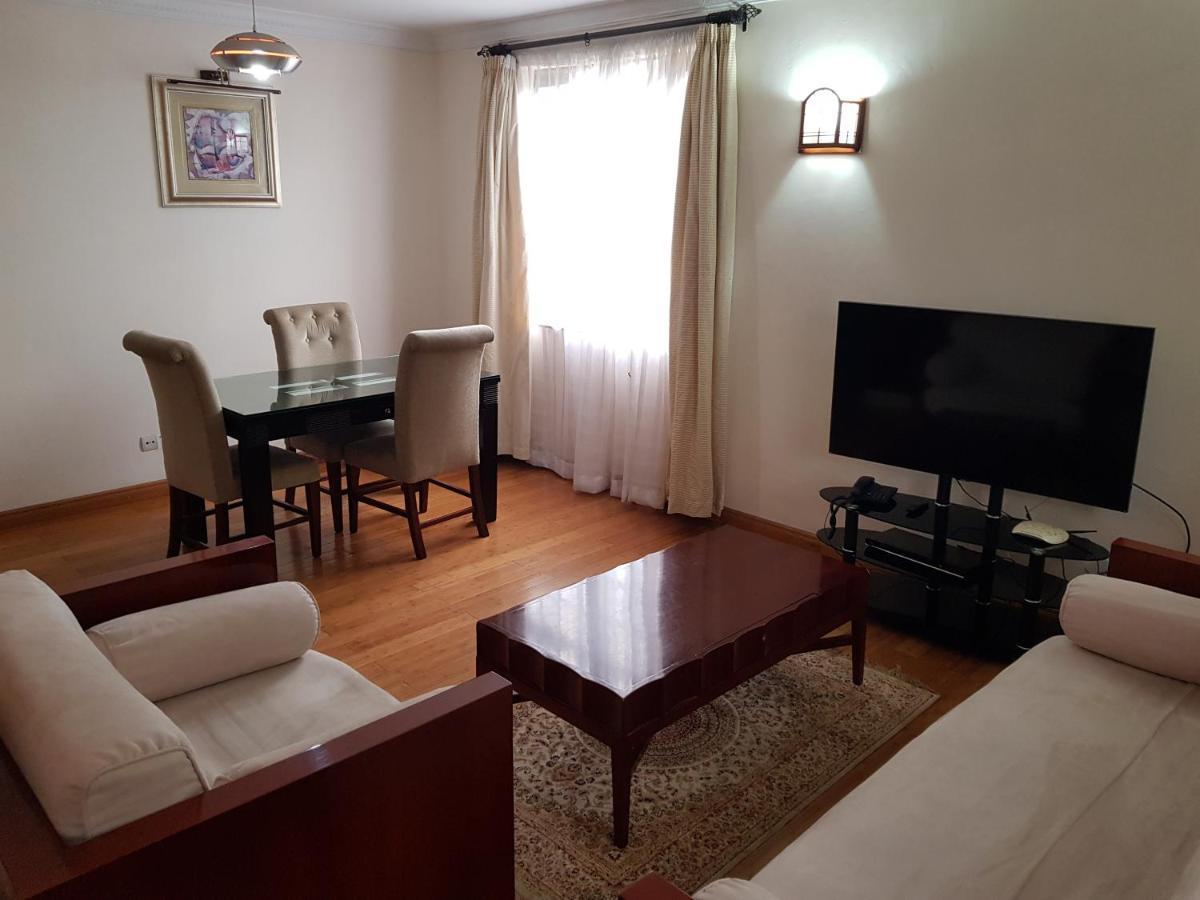Natural Oak Apartments Nairobi Bagian luar foto
