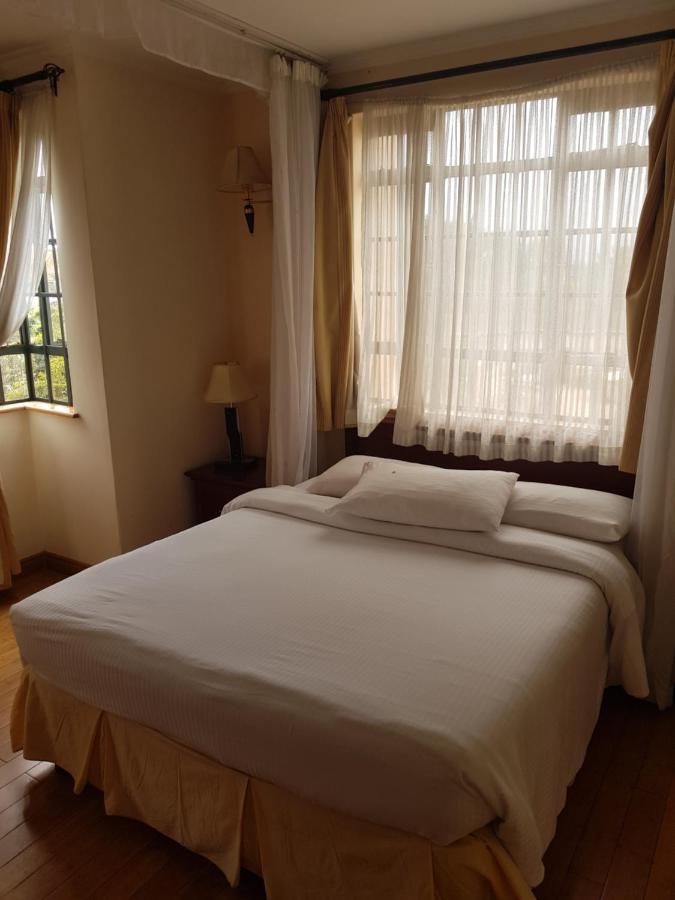 Natural Oak Apartments Nairobi Bagian luar foto