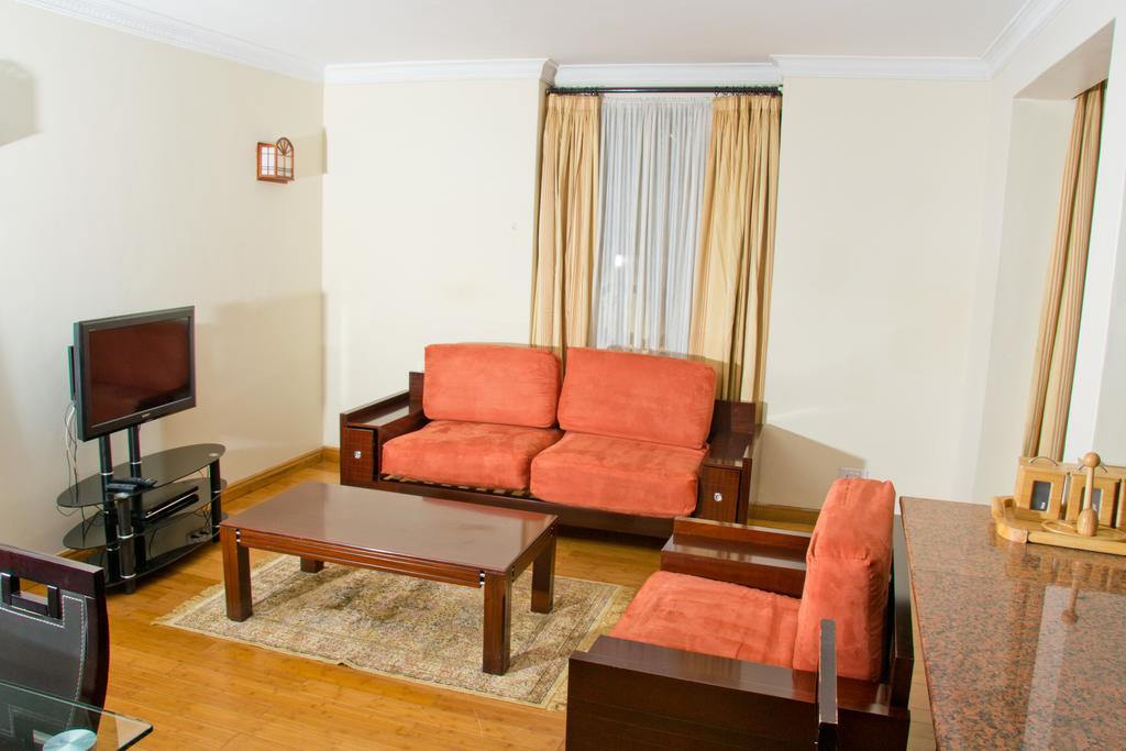 Natural Oak Apartments Nairobi Bagian luar foto