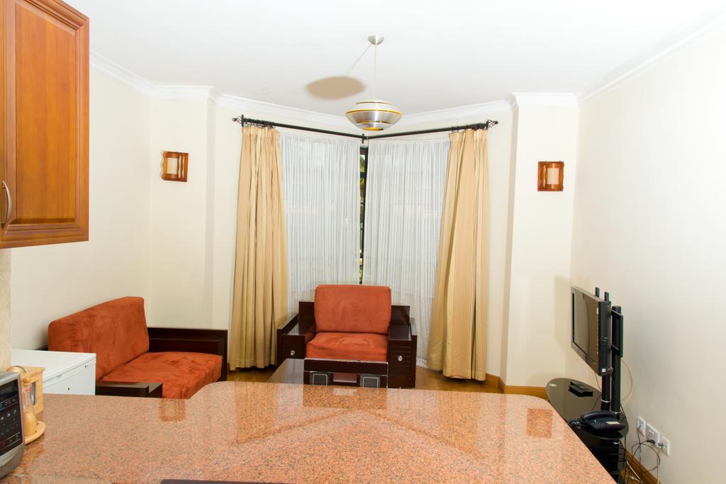 Natural Oak Apartments Nairobi Bagian luar foto